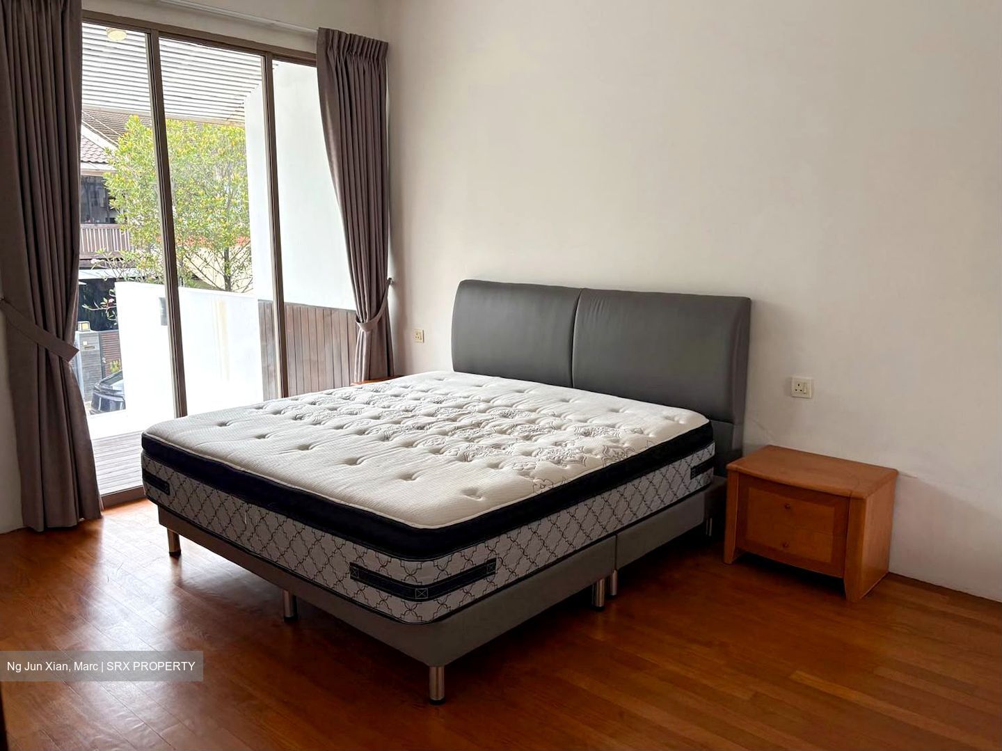 Siglap Park (D15), Terrace #573595661